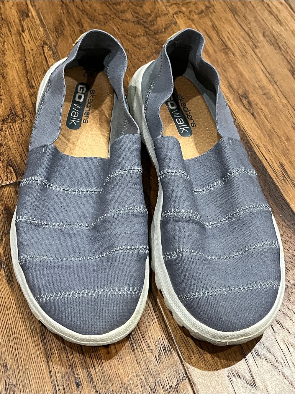 Skechers Men's Slip-On Loafers in Charcoal Gray